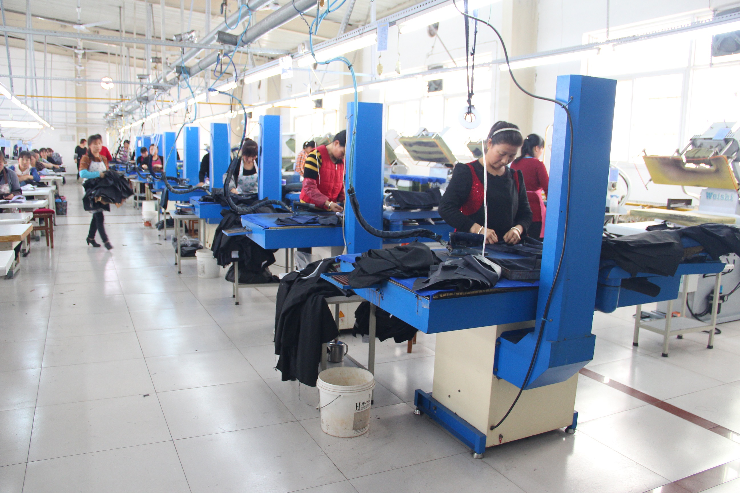 生產(chǎn)設(shè)備